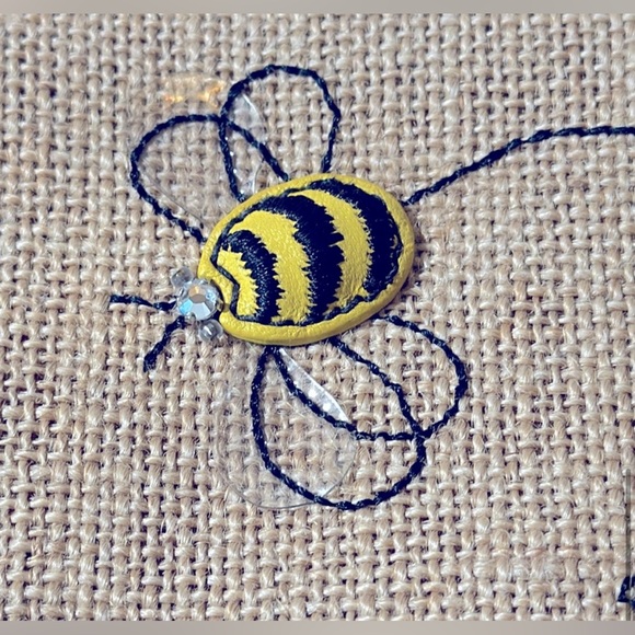 EUC Coach Vintage Wristlet - Bumblebee and Flower Burlap and Leather w/ Hang Tag - Picture 7 of 12